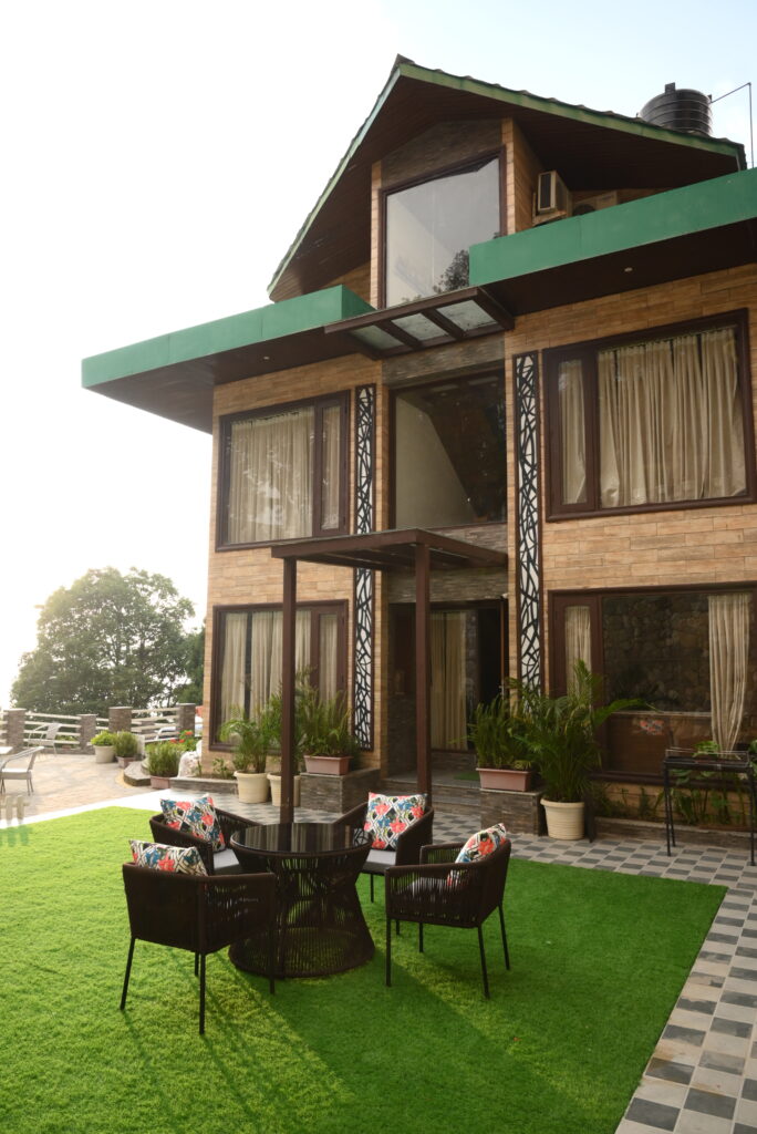 homestay Villa for staycation in mussoorie with private garden