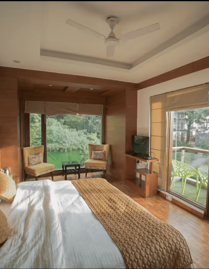 Oakwood Room Ridgewood Manor-min